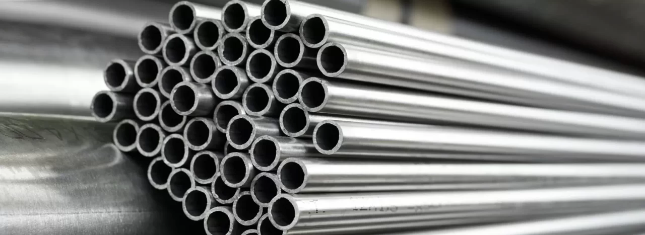 Hastelloy-C276-Alloy-Steel-Pipe-ASTM-B622-UNS-N10276-1280x467.webp